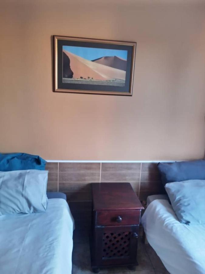 Skippers Backpackers Cc Albergue Walvis Bay Exterior foto