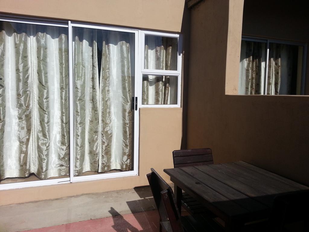 Skippers Backpackers Cc Albergue Walvis Bay Exterior foto